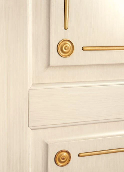 Деталь Impero Alder Veneziana pennellato avorio con particolari oro.